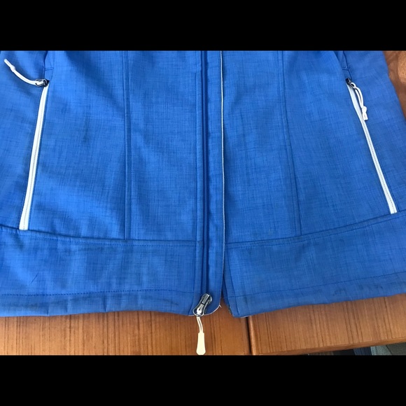 North Face Womens Chromium Thermal Jacket XL gently used - Picture 4 of 8